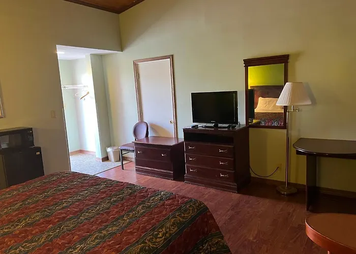 Town & Country Motel